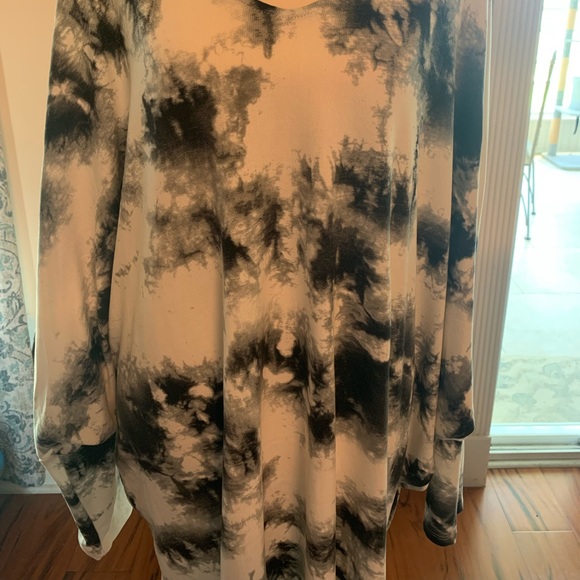First Love plus size 3x unique tie dye super soft top - Picture 8 of 8